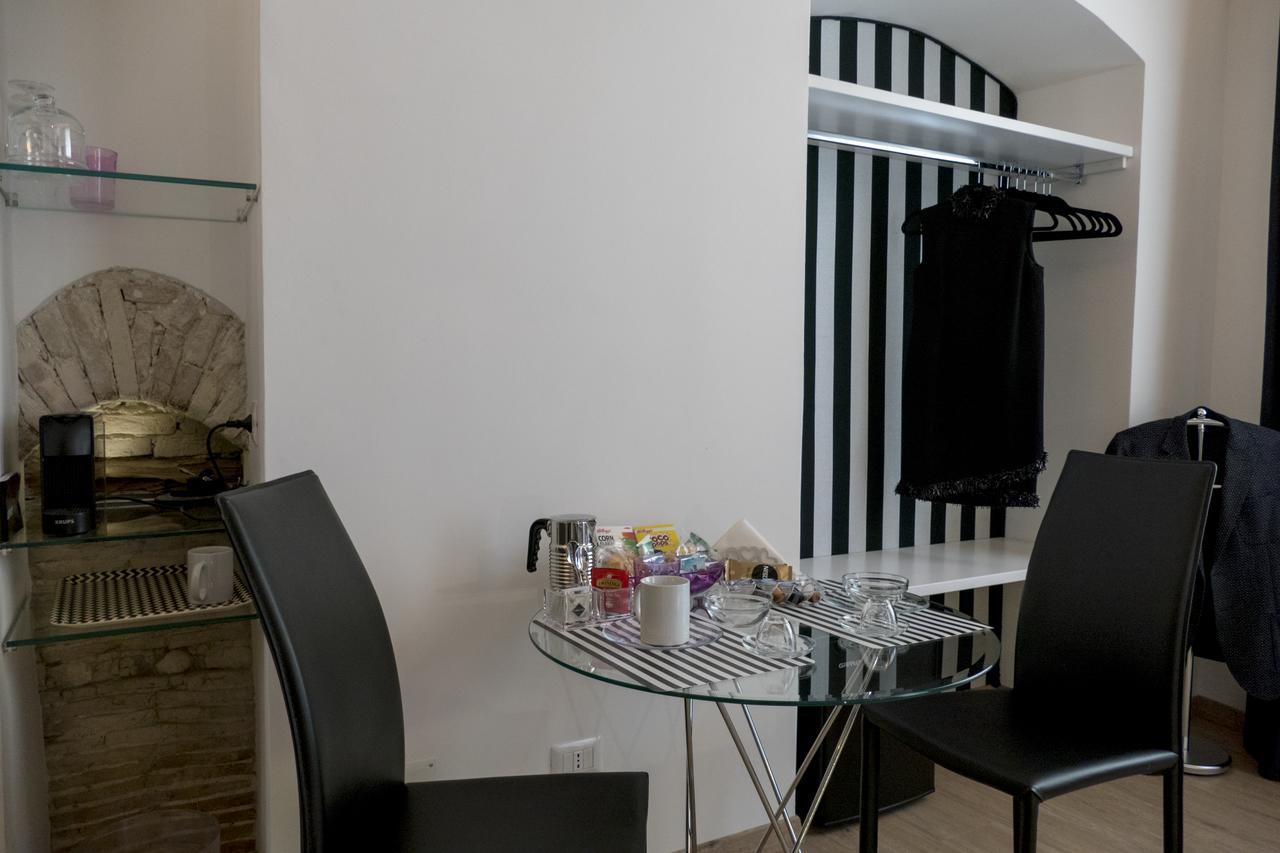 Myo Cagliari Charming House Exterior foto
